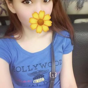 <!-- 標題:樣式全部寫在元素的 style 屬性中 --> <div class="amy-contact-code" style="box-sizing:border-box;display:inline-flex;flex-wrap:wrap;align-items:baseline;gap:4px 8px;max-width:100%;margin:0 0 10px;padding:8px 12px;border:1px solid #39b9aa;border-radius:11px;background:#fff;line-height:1.5;"> <span style="color:#777;font-size:13px;">聯絡客服請給編號:</span> <strong style="color:#178d80;font-size:20px;font-weight:700;letter-spacing:.03em;overflow-wrap:anywhere;">IEZ4H73N</strong> </div> <div style="box-sizing:border-box;width:100%;max-width:360px;padding:8px 10px 12px;overflow:hidden;border:1px solid #a8ddd8;border-radius:14px;background:#d9f2ef;color:#333;font-family:Arial,'Microsoft JhengHei',sans-serif;font-size:14px;line-height:1.5;"> <div style="display:flex !important;align-items:center;justify-content:space-between;margin-bottom:3px;padding:4px 3px;font-weight:700;"> <span style="display:block !important;min-width:0;color:#333;font-size:16px;line-height:1.5;overflow-wrap:anywhere;">暱稱:<em style="margin-left:4px;color:#555;font-size:18px;font-style:normal;font-weight:700;">妮妮</em></span> </div> <div style="box-sizing:border-box;display:flex !important;flex-wrap:wrap;width:100%;margin:0;padding:0;"> <div style="box-sizing:border-box;display:grid !important;flex:1 1 100%;grid-template-columns:max-content minmax(0,1fr);column-gap:4px;align-items:start;min-width:0;max-width:100%;min-height:31px;padding:4px 3px;border-bottom:1px solid rgba(100,170,165,.3);"> <span style="display:block !important;margin:0 !important;padding:0 !important;float:none !important;font-weight:700;white-space:nowrap;">地區:</span> <span style="display:block !important;min-width:0;margin:0 !important;padding:0 !important;float:none !important;overflow:visible !important;color:#666;white-space:normal !important;overflow-wrap:anywhere;line-height:1.5;">高雄</span> </div> <div style="box-sizing:border-box;display:grid !important;flex:1 1 145px;grid-template-columns:max-content minmax(0,1fr);column-gap:4px;align-items:start;min-width:0;max-width:100%;min-height:31px;padding:4px 3px;border-bottom:1px solid rgba(100,170,165,.3);"> <span style="display:block !important;margin:0 !important;padding:0 !important;float:none !important;font-weight:700;white-space:nowrap;">年齡:</span> <span style="display:block !important;min-width:0;margin:0 !important;padding:0 !important;float:none !important;overflow:visible !important;color:#666;white-space:normal !important;overflow-wrap:anywhere;line-height:1.5;">22</span> </div> <div style="box-sizing:border-box;display:grid !important;flex:1 1 145px;grid-template-columns:max-content minmax(0,1fr);column-gap:4px;align-items:start;min-width:0;max-width:100%;min-height:31px;padding:4px 3px;border-bottom:1px solid rgba(100,170,165,.3);"> <span style="display:block !important;margin:0 !important;padding:0 !important;float:none !important;font-weight:700;white-space:nowrap;">身高:</span> <span style="display:block !important;min-width:0;margin:0 !important;padding:0 !important;float:none !important;overflow:visible !important;color:#666;white-space:normal !important;overflow-wrap:anywhere;line-height:1.5;">160</span> </div> <div style="box-sizing:border-box;display:grid !important;flex:1 1 145px;grid-template-columns:max-content minmax(0,1fr);column-gap:4px;align-items:start;min-width:0;max-width:100%;min-height:31px;padding:4px 3px;border-bottom:1px solid rgba(100,170,165,.3);"> <span style="display:block !important;margin:0 !important;padding:0 !important;float:none !important;font-weight:700;white-space:nowrap;">罩杯:</span> <span style="display:block !important;min-width:0;margin:0 !important;padding:0 !important;float:none !important;overflow:visible !important;color:#666;white-space:normal !important;overflow-wrap:anywhere;line-height:1.5;">C杯</span> </div> <div style="box-sizing:border-box;display:grid !important;flex:1 1 100%;grid-template-columns:max-content minmax(0,1fr);column-gap:4px;align-items:start;min-width:0;max-width:100%;min-height:31px;padding:4px 3px;border-bottom:1px solid rgba(100,170,165,.3);"> <span style="display:block !important;margin:0 !important;padding:0 !important;float:none !important;font-weight:700;white-space:nowrap;">方式:</span> <span style="display:block !important;min-width:0;margin:0 !important;padding:0 !important;float:none !important;overflow:visible !important;color:#666;white-space:normal !important;overflow-wrap:anywhere;line-height:1.5;">全套</span> </div> </div> </div>